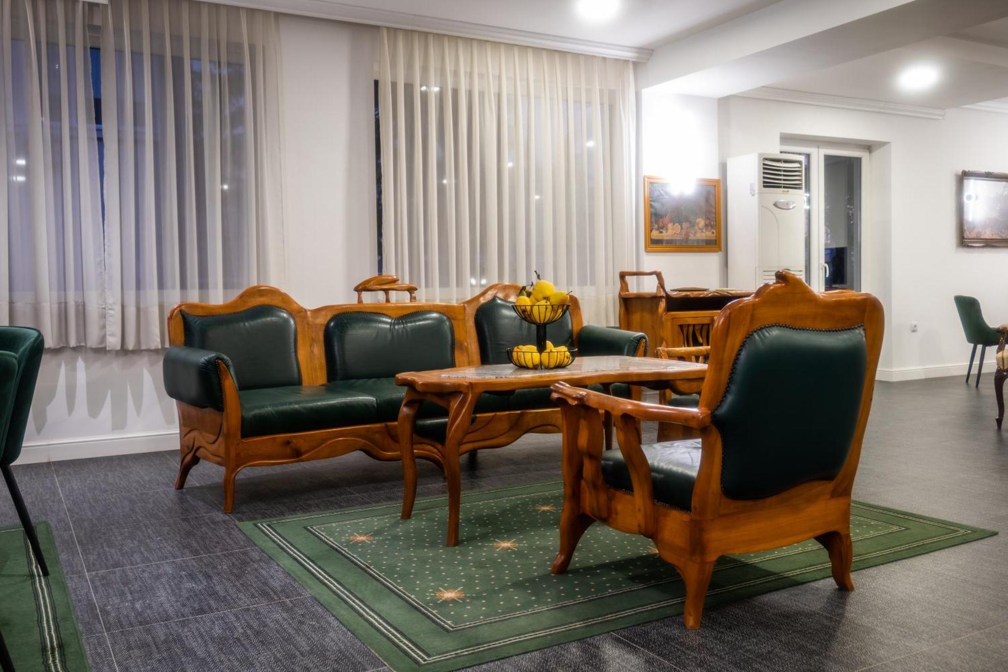 Hotel Mio City Kula Экстерьер фото