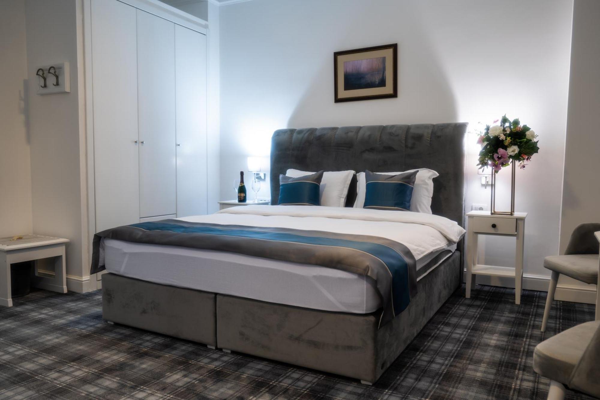 Hotel Mio City Kula Экстерьер фото