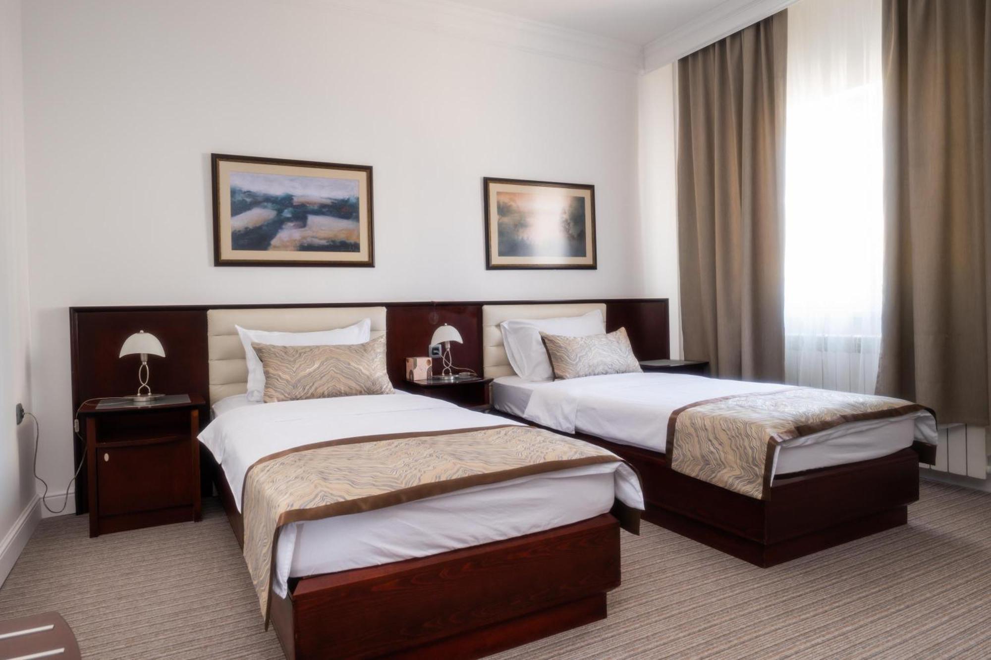 Hotel Mio City Kula Экстерьер фото