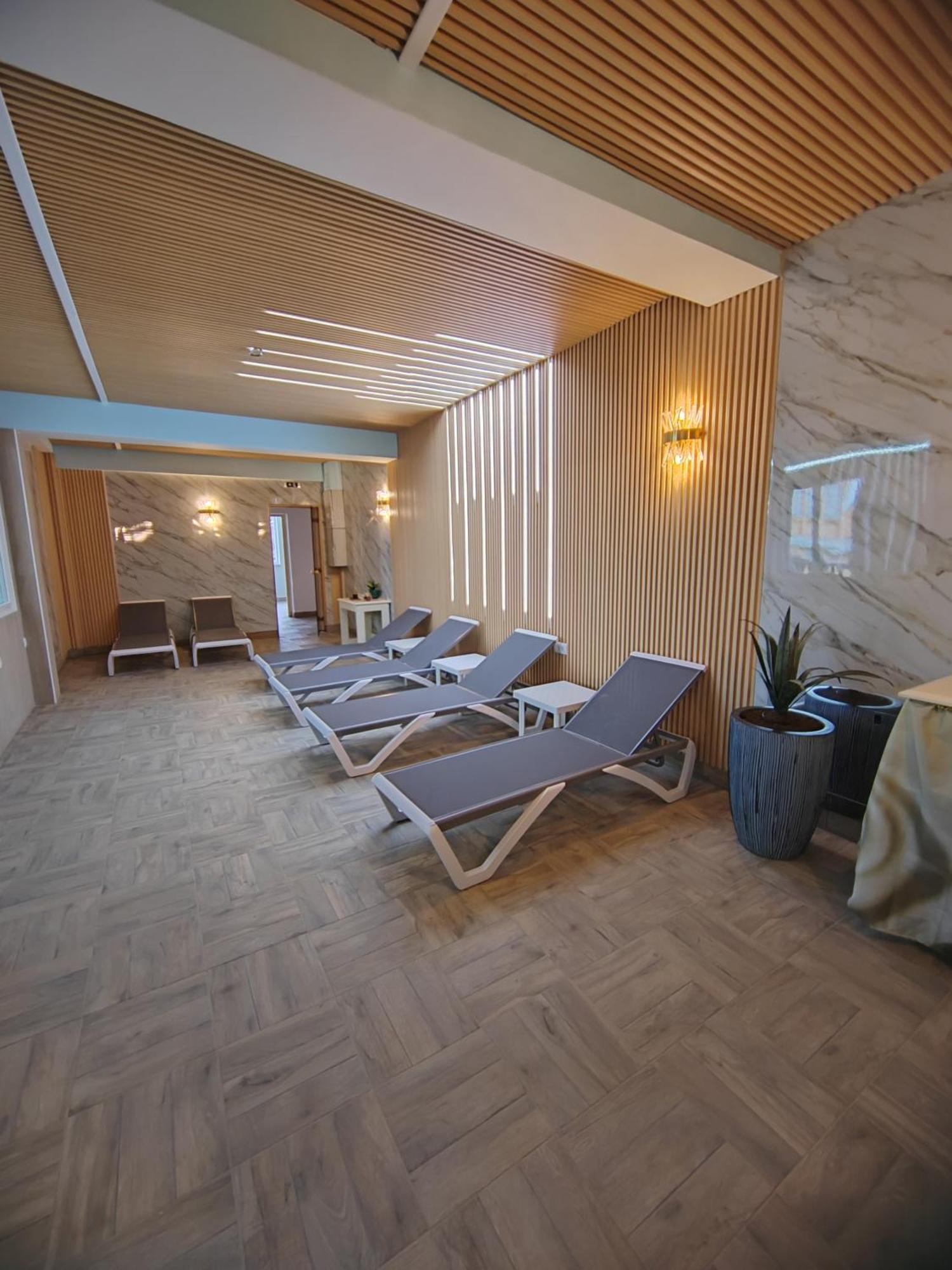 Hotel Mio City Kula Экстерьер фото