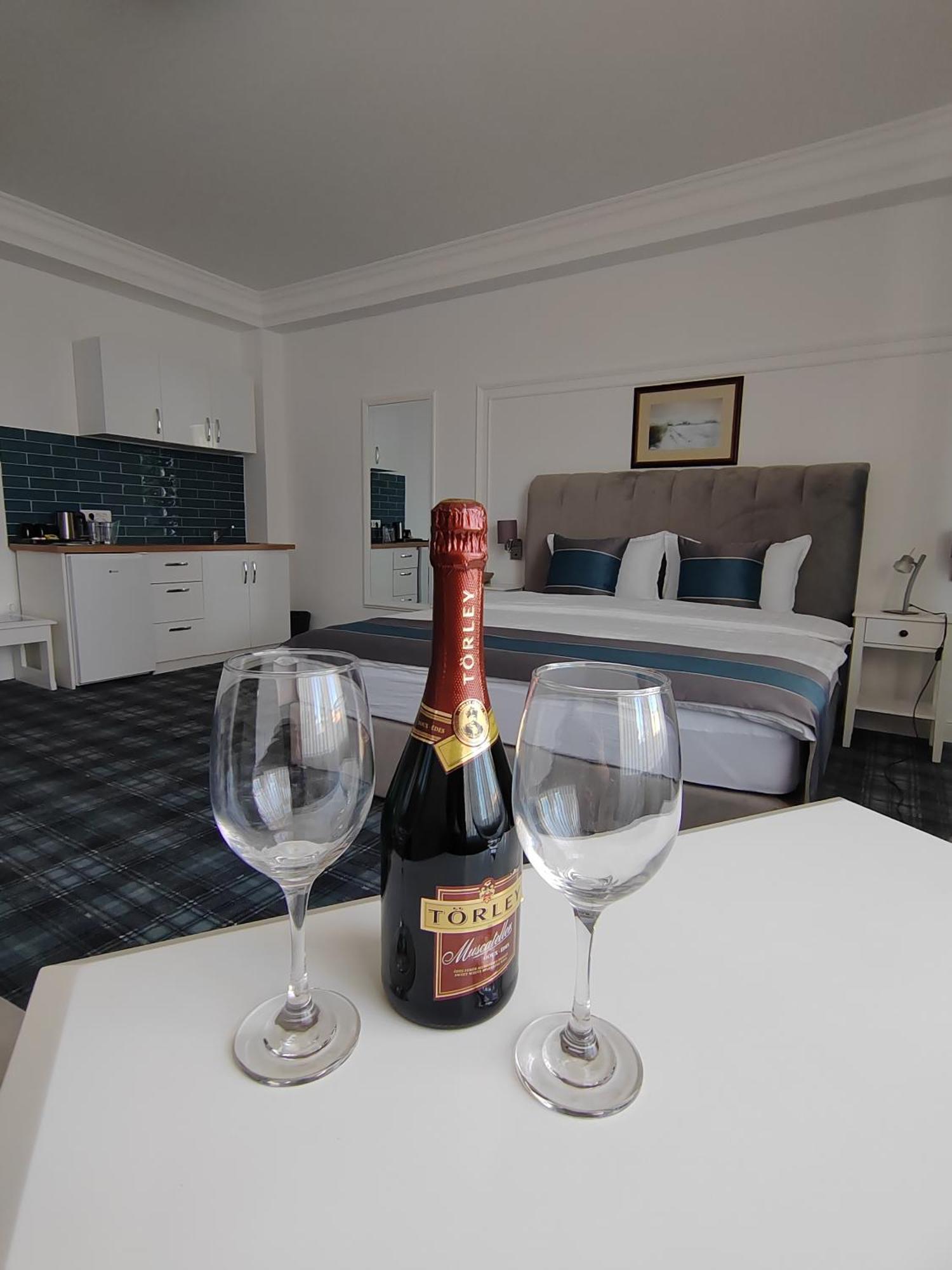 Hotel Mio City Kula Экстерьер фото